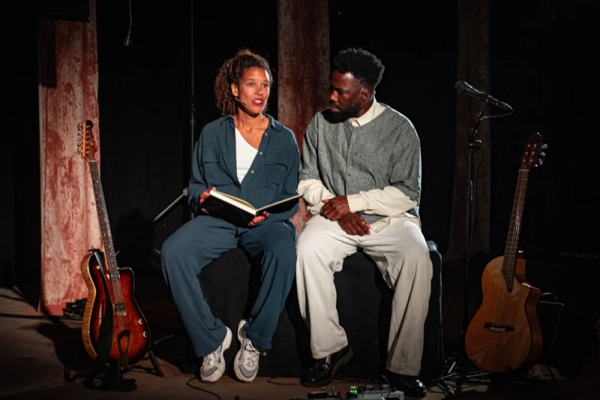 More than Bauxite - Emma Lesuis/ Silbersee (NL)